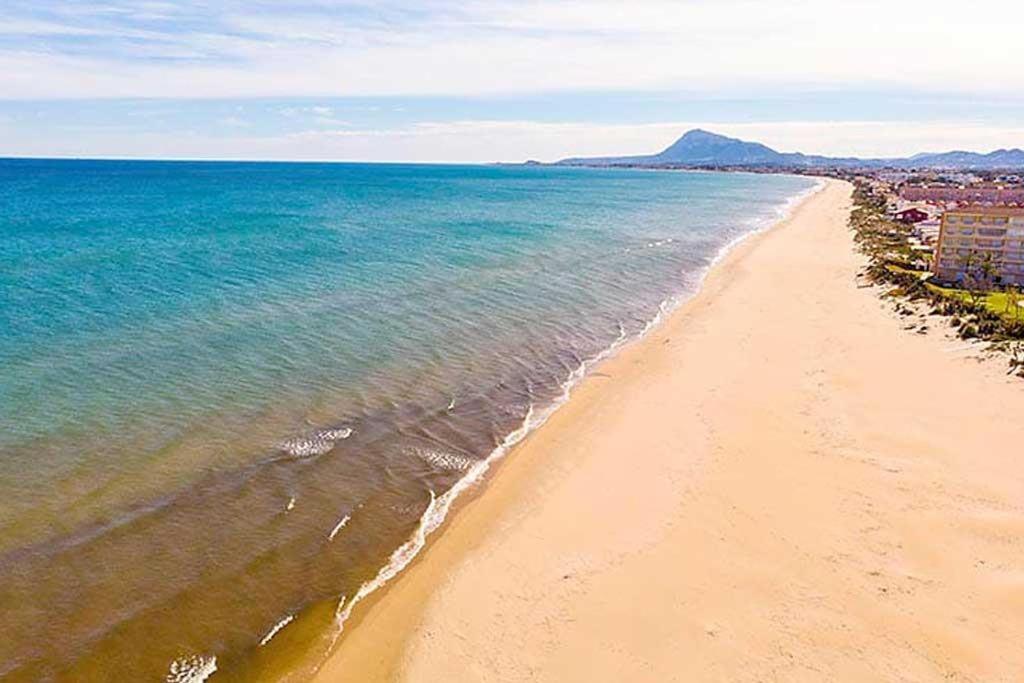 Villa Marinas 8 *